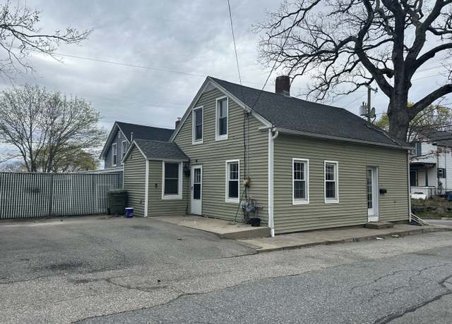 Property at 21 Chassey St, Putnam, CT 06260, 3 beds, 1 bath