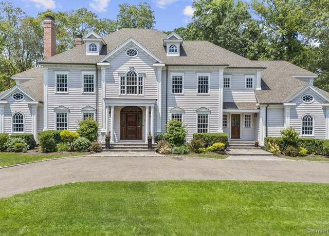Property at 30 Wellington Dr, Fairfield, CT 06824, 5 beds, 5.5 baths