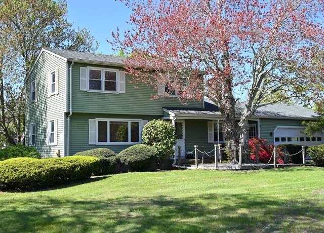 Property at 10 Cricket Ct, Old Saybrook, CT 06475, 3 beds, 1.5 baths