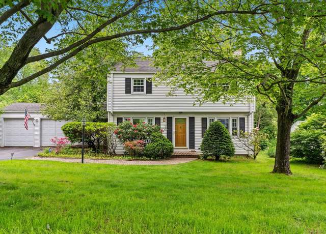 Property at 10 Richmond Rd, West Hartford, CT 06117, 3 beds, 1.5 baths