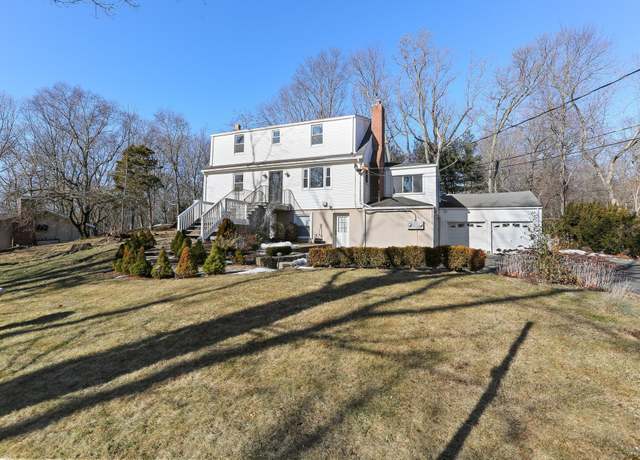 Property at Undisclosed address, Westport, CT 06880, 5 beds, 3 baths