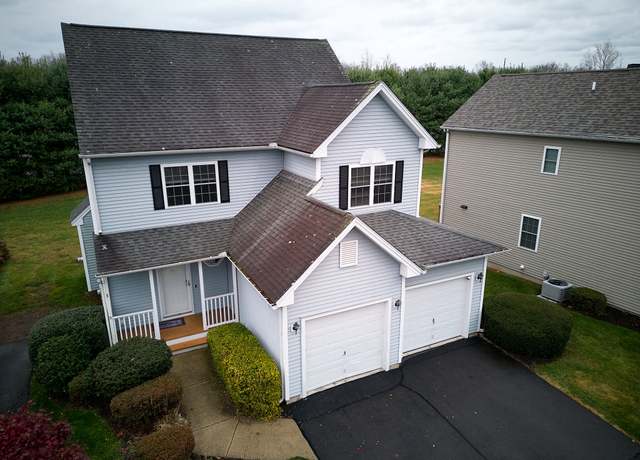 Property at 3 Lily Ln #3, Wallingford, CT 06492, 3 beds, 2.5 baths