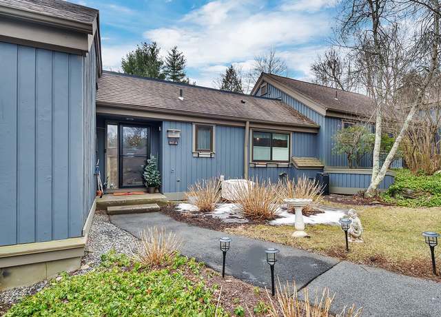 Property at 442A Heritage Vlg, Southbury, CT 06488, 3 beds, 2 baths