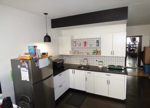 Property at 94 Washington St Apt 1, Norwalk, CT 06854, 1 bath