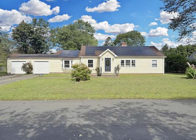 Property at 64 Dohm Ave, Guilford, CT 06437, 4 beds, 2.5 baths