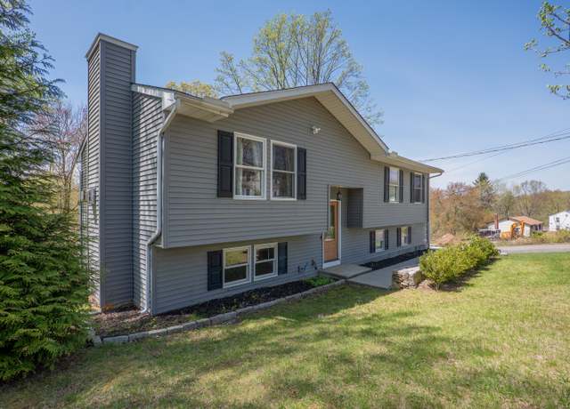 Property at 825 Maple Hill Rd, Naugatuck, CT 06770, 3 beds, 2.5 baths