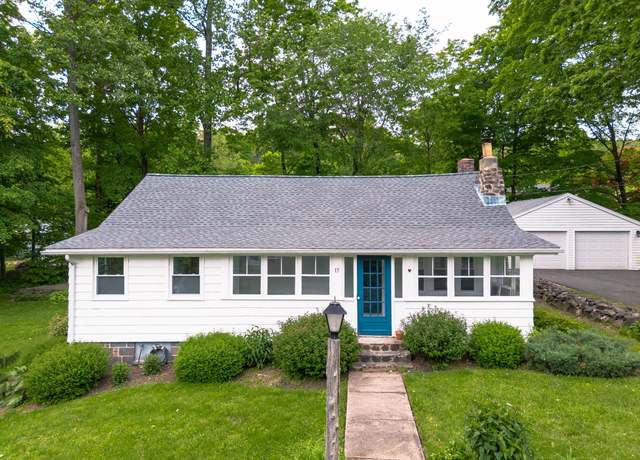 Property at 15 Seneca Rd, Middlefield, CT 06455, 2 beds, 1 bath