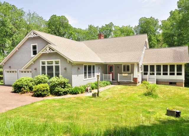 Property at 118R Petersen Rd, East Granby, CT 06026, 3 beds, 2 baths