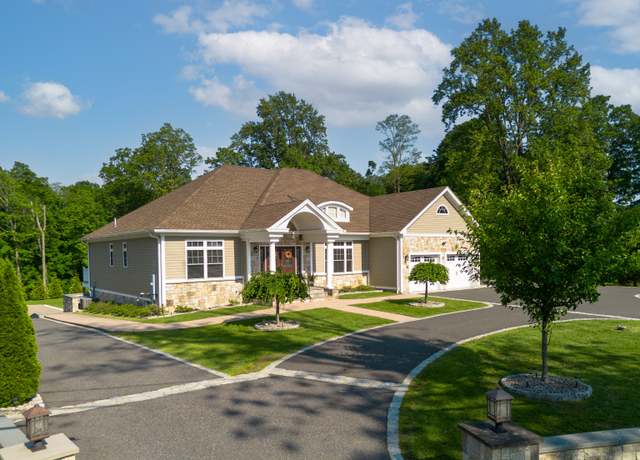 Property at 125 Stadley Rough Rd, Danbury, CT 06811, 4 beds, 5.5 baths