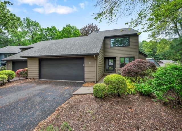 Property at 16 Ironwood Rd #16, West Hartford, CT 06117, 4 beds, 3.5 baths