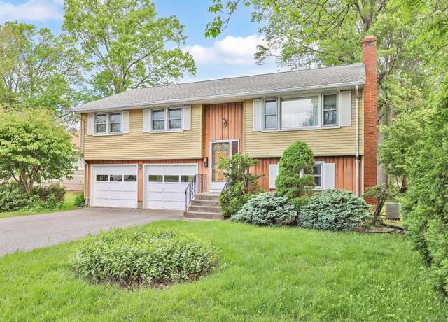Property at 93 Bunce Rd, Wethersfield, CT 06109, 3 beds, 2 baths