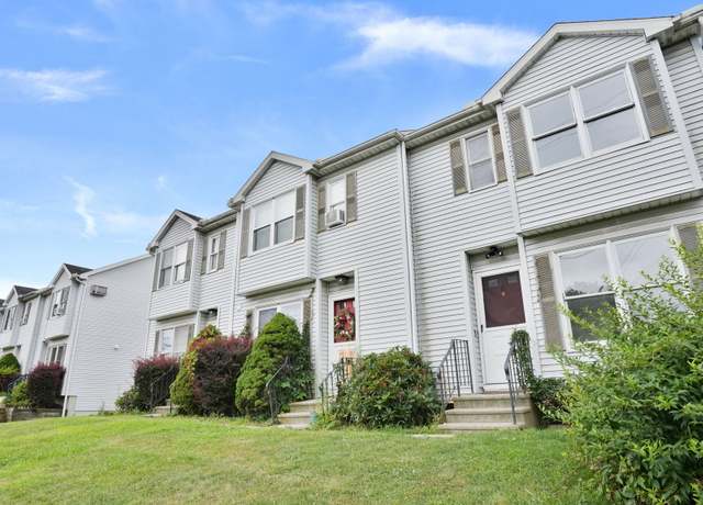 Property at 6 Hakim St Unit 2-6, Danbury, CT 06810, 2 beds, 1.5 baths