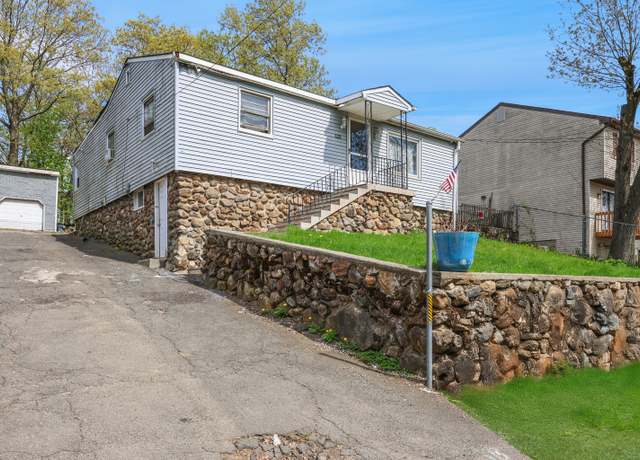 Property at 123 Birch St, Waterbury, CT 06704, 2 beds, 1 bath