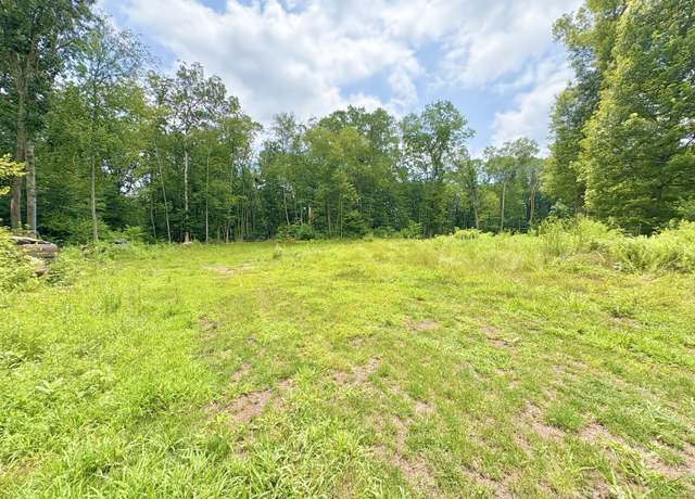 Property at 28 Bass Ln, Brooklyn, CT 06234