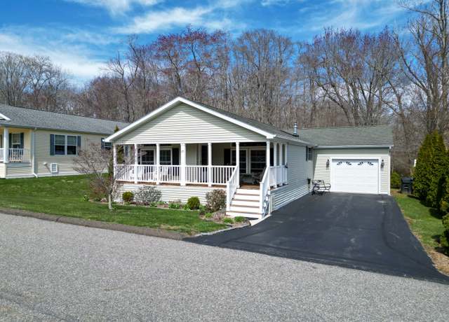 Property at 20 Cliff Rd, Ledyard, CT 06339, 2 beds, 2 baths