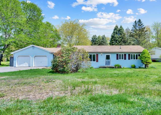 Property at 6 Victoria Dr, Colchester, CT 06415, 3 beds, 1.5 baths