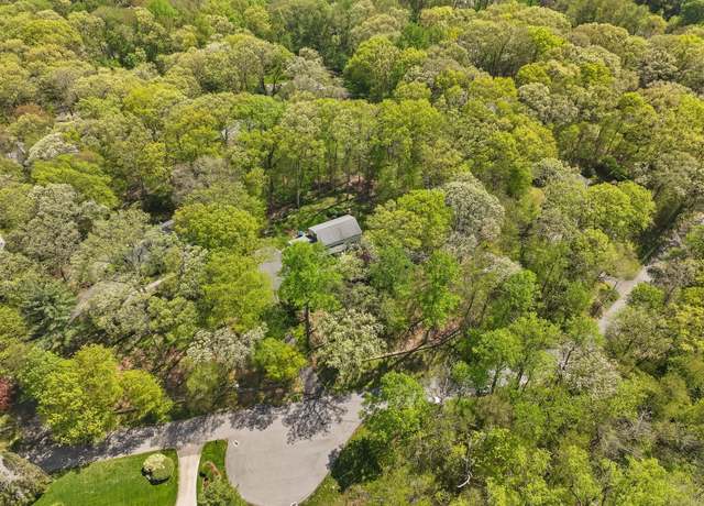 Property at 58 Washington Post Dr, Wilton, CT 06897, 5 beds, 3 baths
