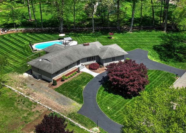 Property at 52 Deepdene Rd, Trumbull, CT 06611, 4 beds, 2.5 baths