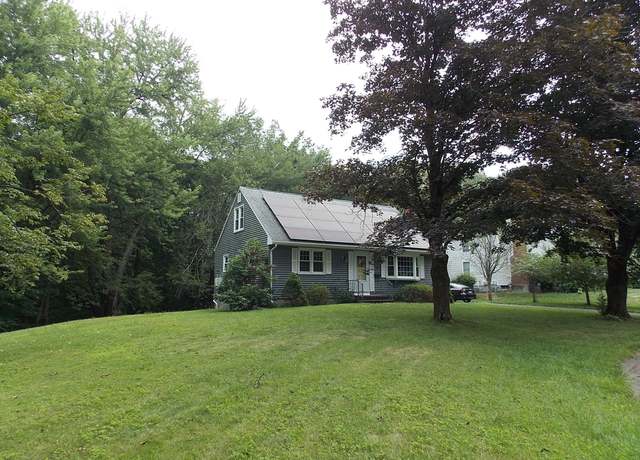 Property at 10 Crestview Cir, Enfield, CT 06082, 4 beds, 1 bath