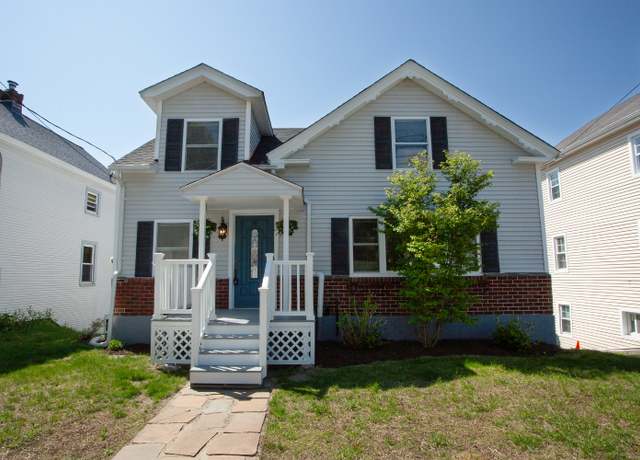Property at 39 Cottage St, New Hartford, CT 06057, 3 beds, 1 bath