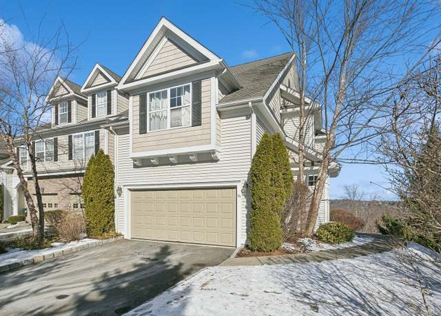 Property at 36 Crestview Ln #36, Danbury, CT 06810, 3 beds, 3.5 baths