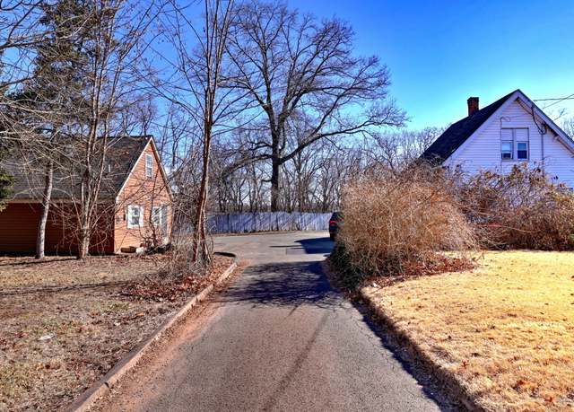 Property at 167 Gilbert St, West Haven, CT 06516, 6 beds, 3 baths