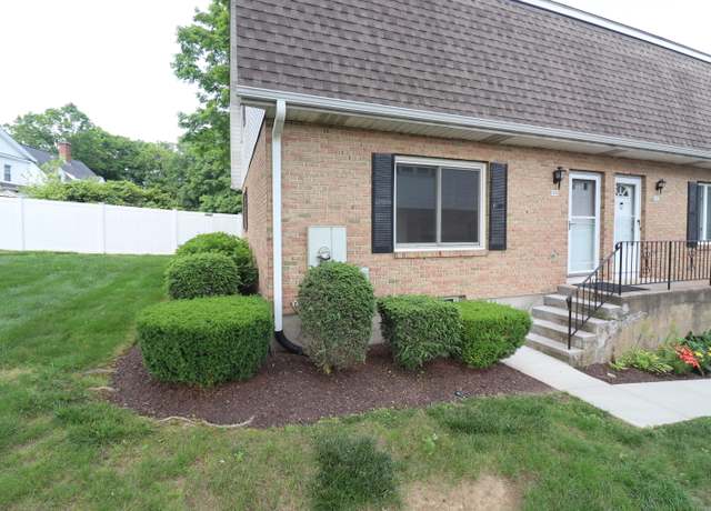Property at 1385 Highland Ave Unit 12A, Waterbury, CT 06708, 2 beds, 1.5 baths