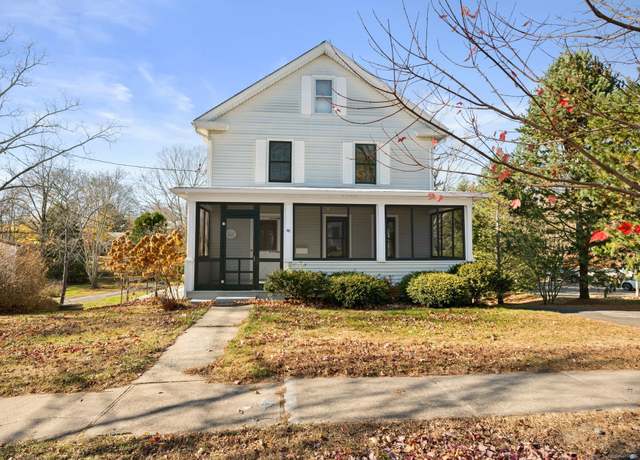 Property at 46 Lyme St, Old Lyme, CT 06371, 4 beds, 2 baths