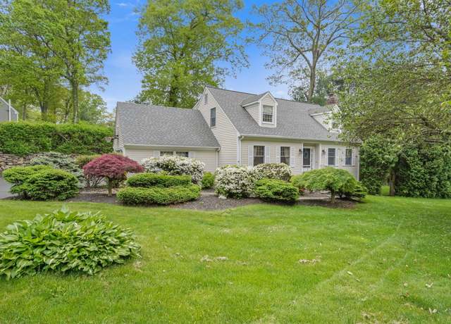 Property at 22 Rocky Ridge Dr, Trumbull, CT 06611, 3 beds, 2.5 baths