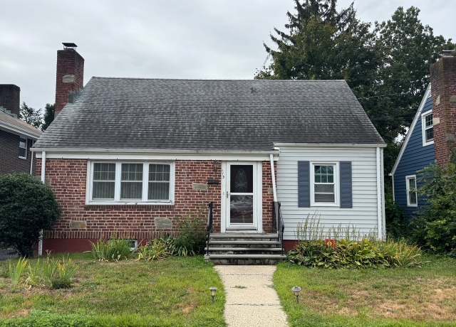 Property at 113 Clark St, Bridgeport, CT 06606, 3 beds, 1.5 baths