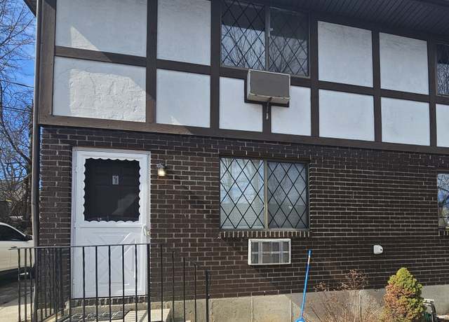 Property at 30 Vail St #1, Waterbury, CT 06708, 2 beds, 1.5 baths
