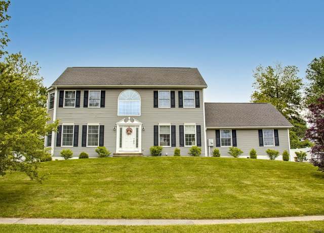 Property at 37 Apple Blossom Dr, Naugatuck, CT 06770, 4 beds, 2.5 baths