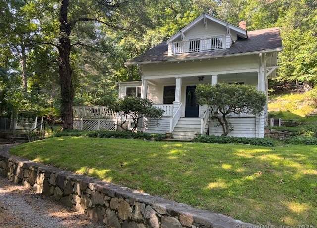 Property at 172 Roxbury Rd, Stamford, CT 06902, 3 beds, 1.5 baths