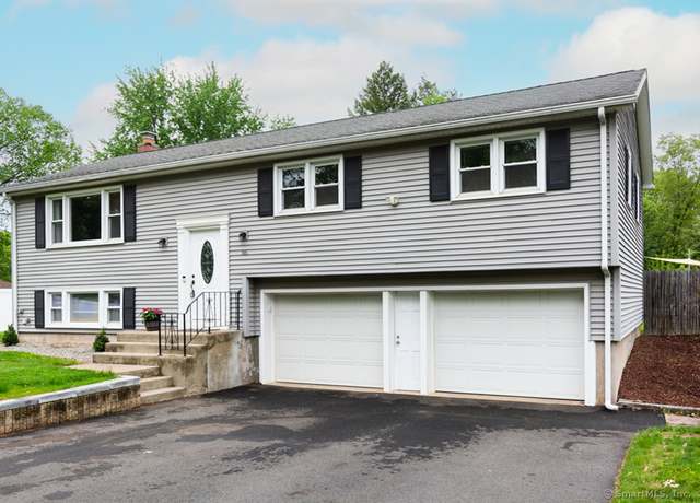 Property at 86 Rustic Ln, East Hartford, CT 06118, 3 beds, 1.5 baths