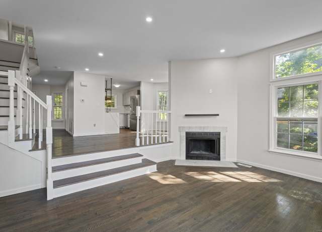 Property at 918 Quinnipiac Ave Apt 5, New Haven, CT 06513, 2 beds, 1.5 baths