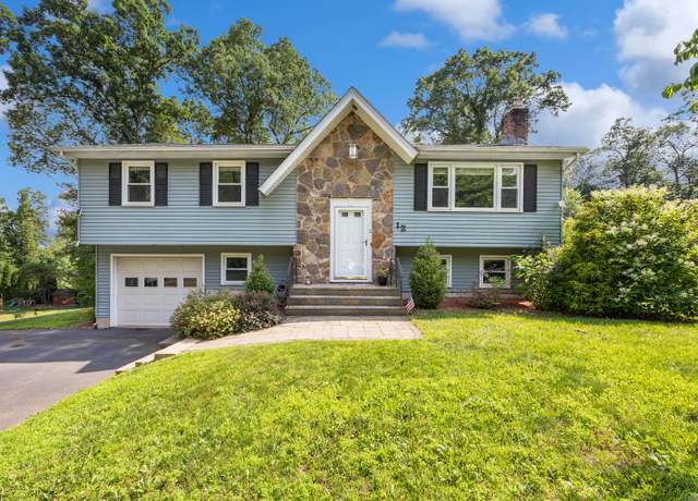 Property at 12 Dogwood Ln, Ellington, CT 06029, 3 beds, 1.5 baths