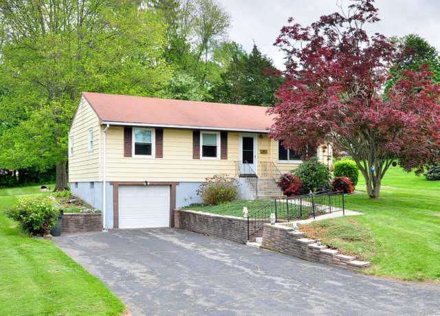 Property at 3 Mountain View Dr, Rocky Hill, CT 06067, 3 beds, 1 bath