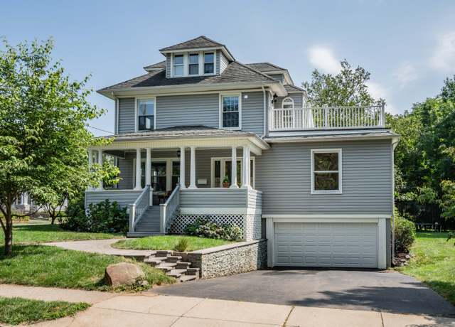 Property at 189 Whitman Ave, West Hartford, CT 06107, 4 beds, 2.5 baths