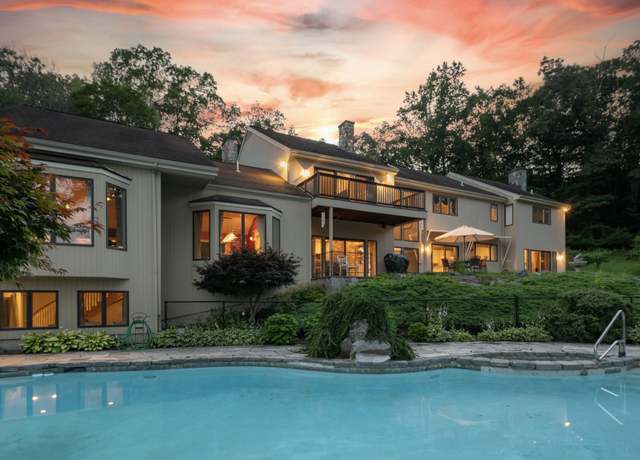 Property at 13 Cove Rd, Brookfield, CT 06804, 5 beds, 5 baths