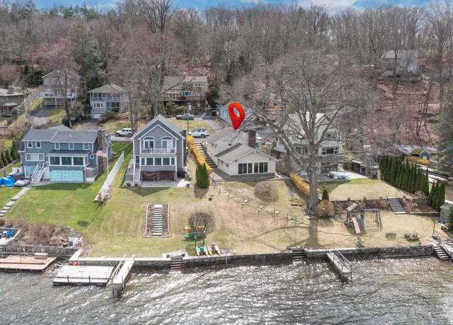 Property at 8 Lake Terrace Dr, Danbury, CT 06811, 3 beds, 2.5 baths