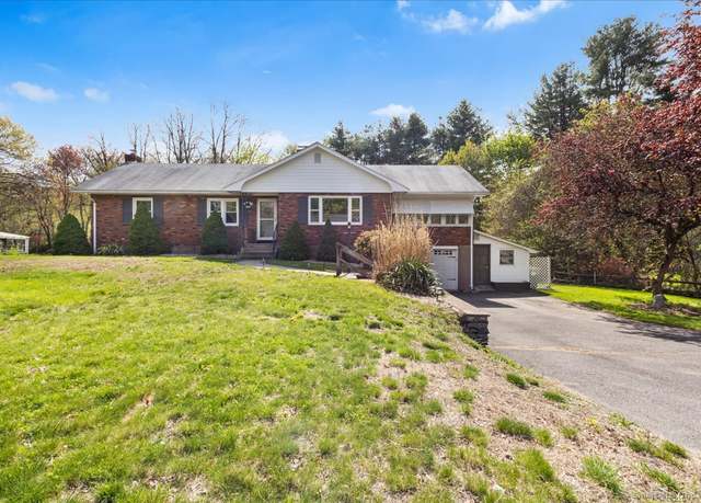 Property at 26 Hillside Dr, South Windsor, CT 06074, 3 beds, 1.5 baths