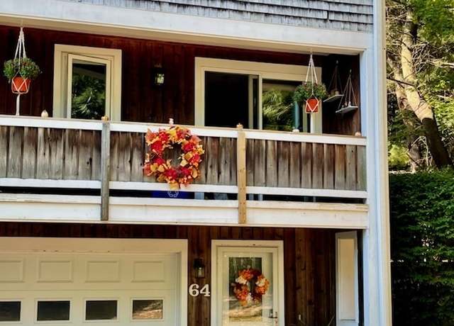 Property at 64 Songbird Ln #64, Farmington, CT 06032, 2 beds, 1.5 baths