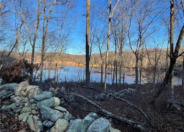 Property at 1 Houperts Way, Clinton, CT 06413