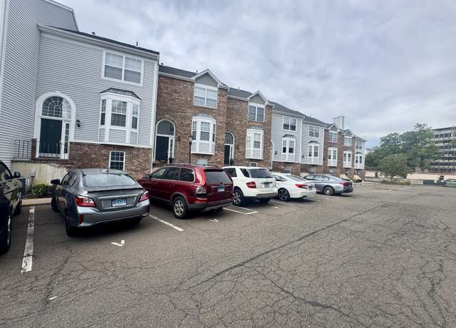 Property at 2612 North Ave Unit D7, Bridgeport, CT 06604, 2 beds, 2.5 baths