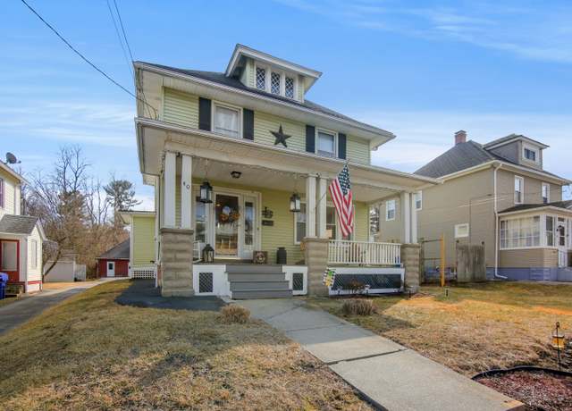 Property at 40 Broad St, Torrington, CT 06790, 3 beds, 1.5 baths