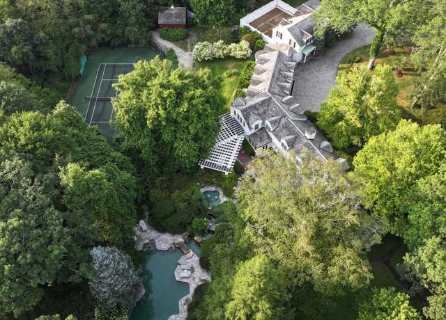 Property at 39 Louises Ln, New Canaan, CT 06840, 5 beds, 6.5 baths