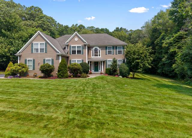 Property at 15 Harvest Gln, East Lyme, CT 06333, 4 beds, 4 baths