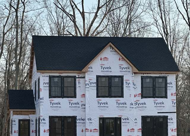 Property at 281 Moosup Pond Rd, Plainfield, CT 06354, 3 beds, 2.5 baths
