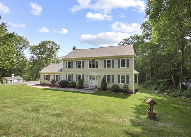 Property at 14 Martleshamheath Ln, Madison, CT 06443, 3 beds, 2.5 baths