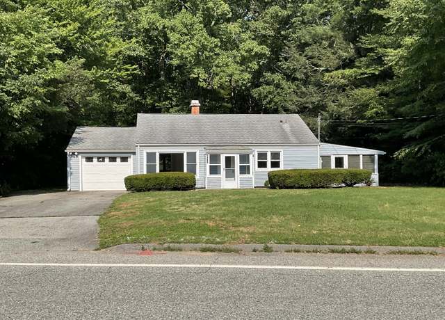 Property at 1465 North Rd, Groton, CT 06340, 3 beds, 1 bath